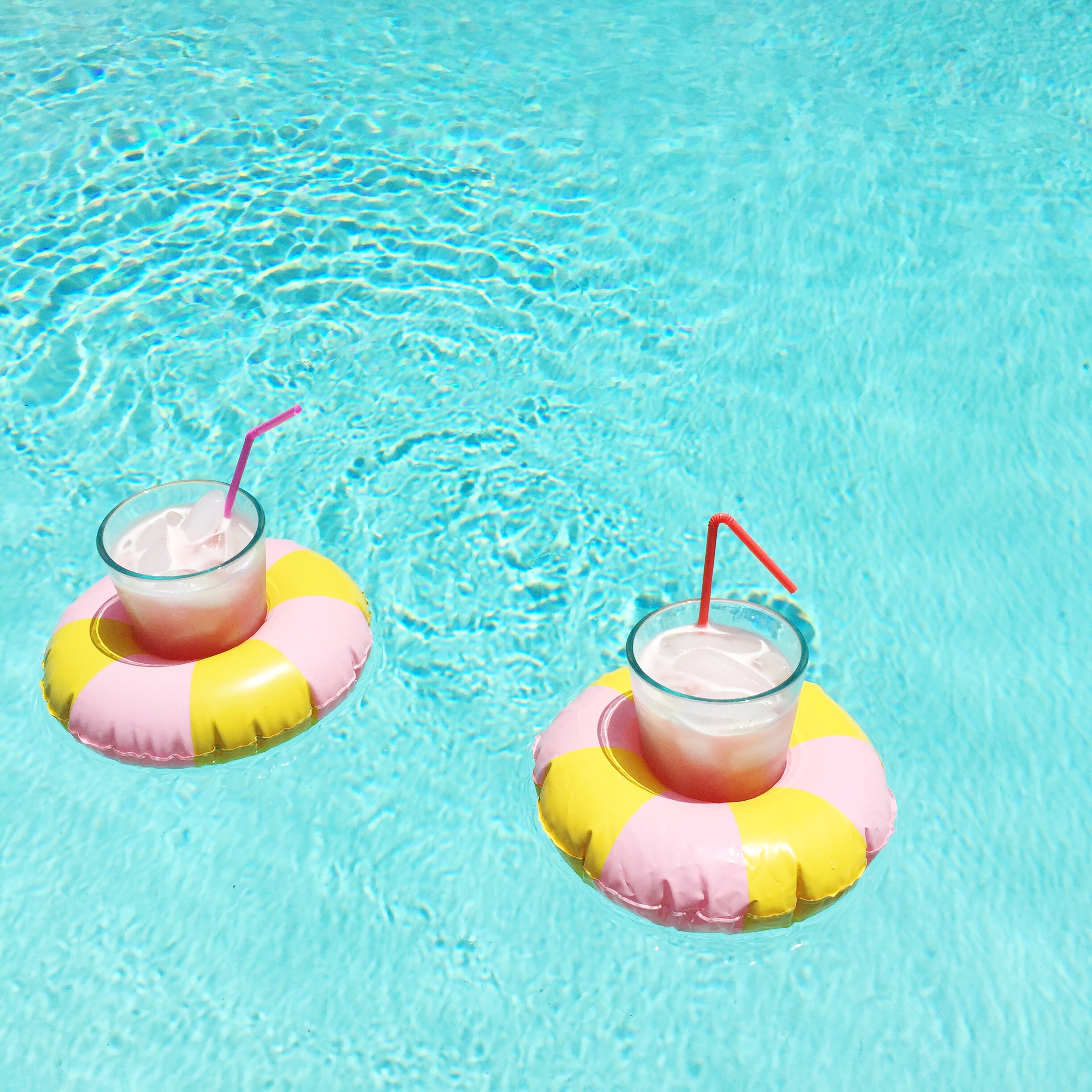 play day deluxe pool